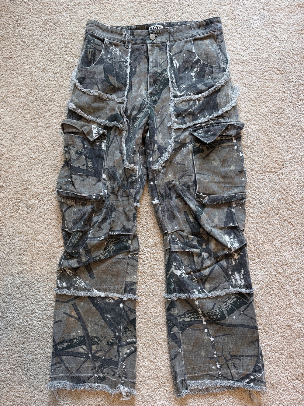 Women's Distressed Cargo Pants in Camouflage Gray